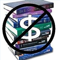 Student using zero-cost digital course materials